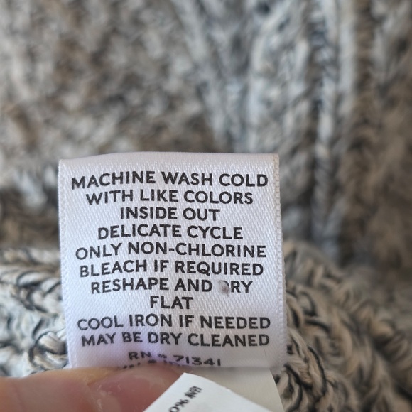 L.L. Bean Signature Marled V-Neck Pullover Fisherman Knit Tunic Sweater - XS - Picture 6 of 6